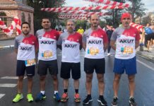 AKUT Sporcuları Zeytinburnu Cumhuriyet Koşusunda