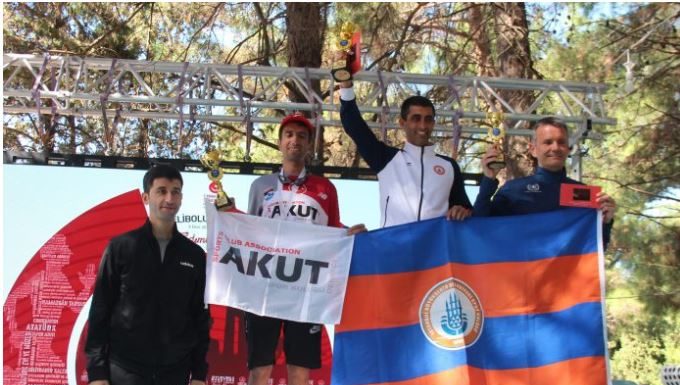 AKUT Sporcuları Şehitler Diyarı Çanakkale Gelibolu Maratonu’nda