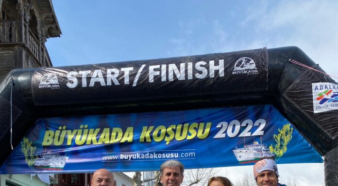 AKUT Spor Kulübü Sporcuları Büyükada’da Koştular